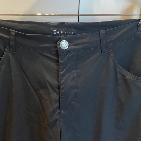 American Tall Tapered Fit Traveler Pants Size 32 x 40 Black - Picture 2 of 5